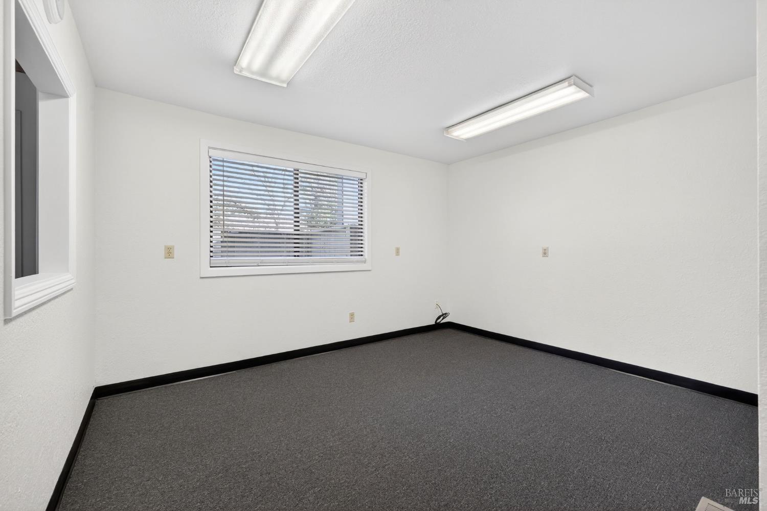 Detail Gallery Image 6 of 22 For 1144 Sonoma Ave #21,  Santa Rosa,  CA 95405 - – Beds | – Baths