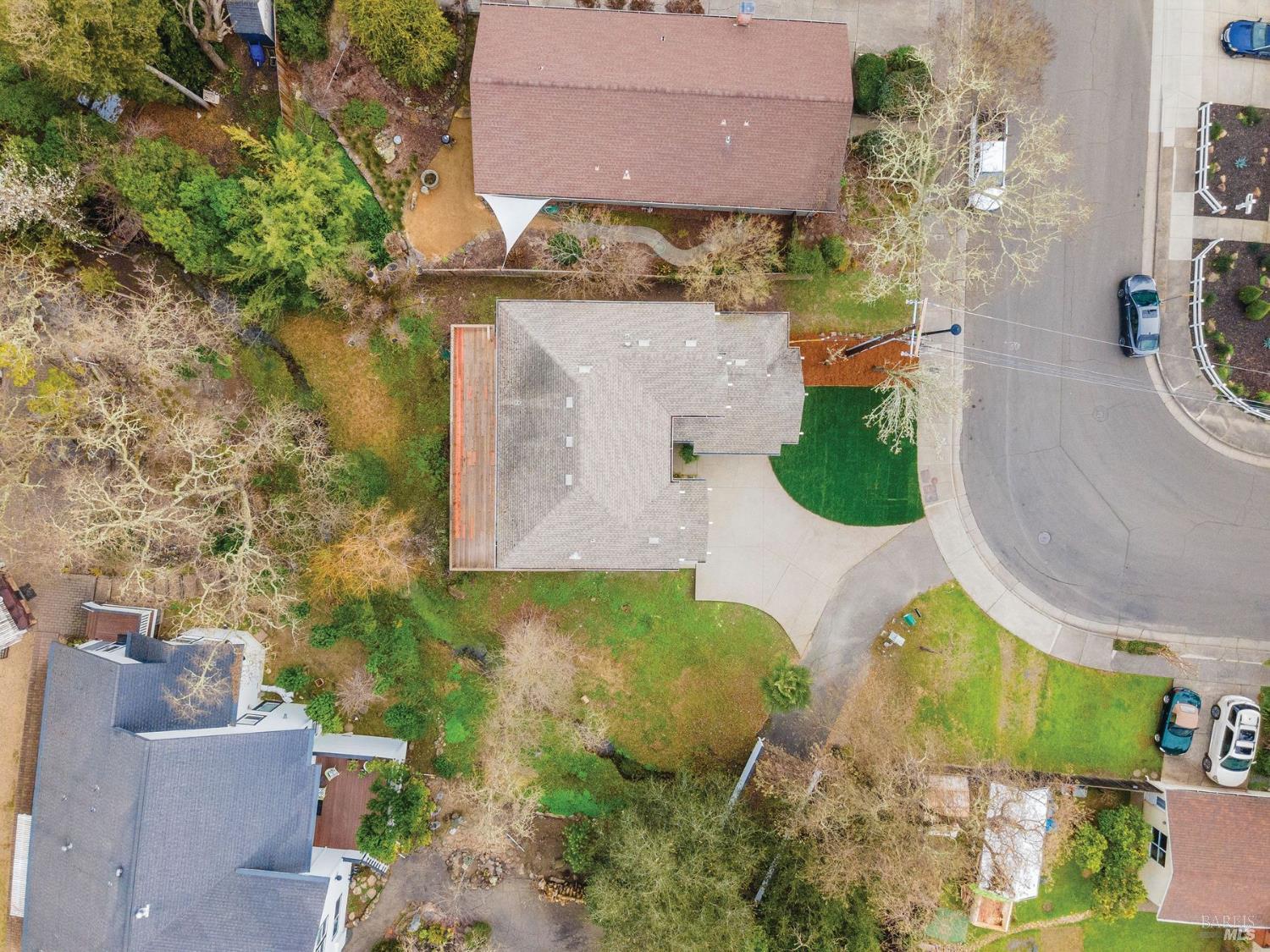 Detail Gallery Image 36 of 37 For 397 Parkview Dr, Healdsburg,  CA 95448 - 3 Beds | 2/1 Baths