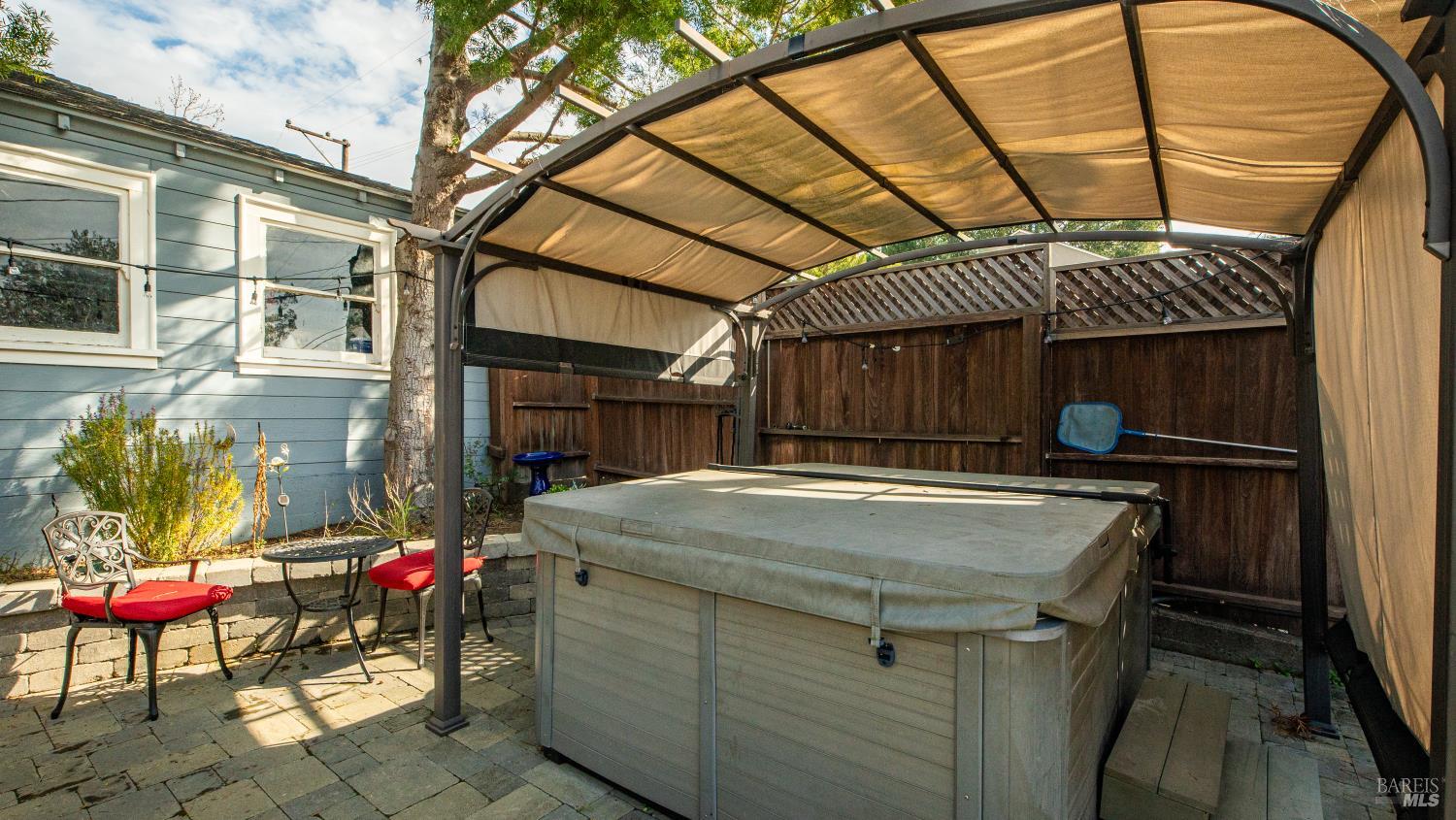 Detail Gallery Image 43 of 47 For 725 Valle Vista Ave, Vallejo,  CA 94590 - 3 Beds | 2/1 Baths