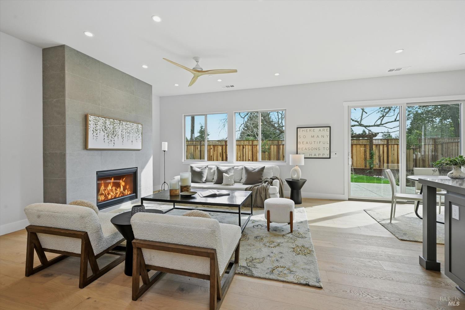 Detail Gallery Image 5 of 39 For 135 Waterstone Ct, Napa,  CA 94558 - 5 Beds | 4/1 Baths