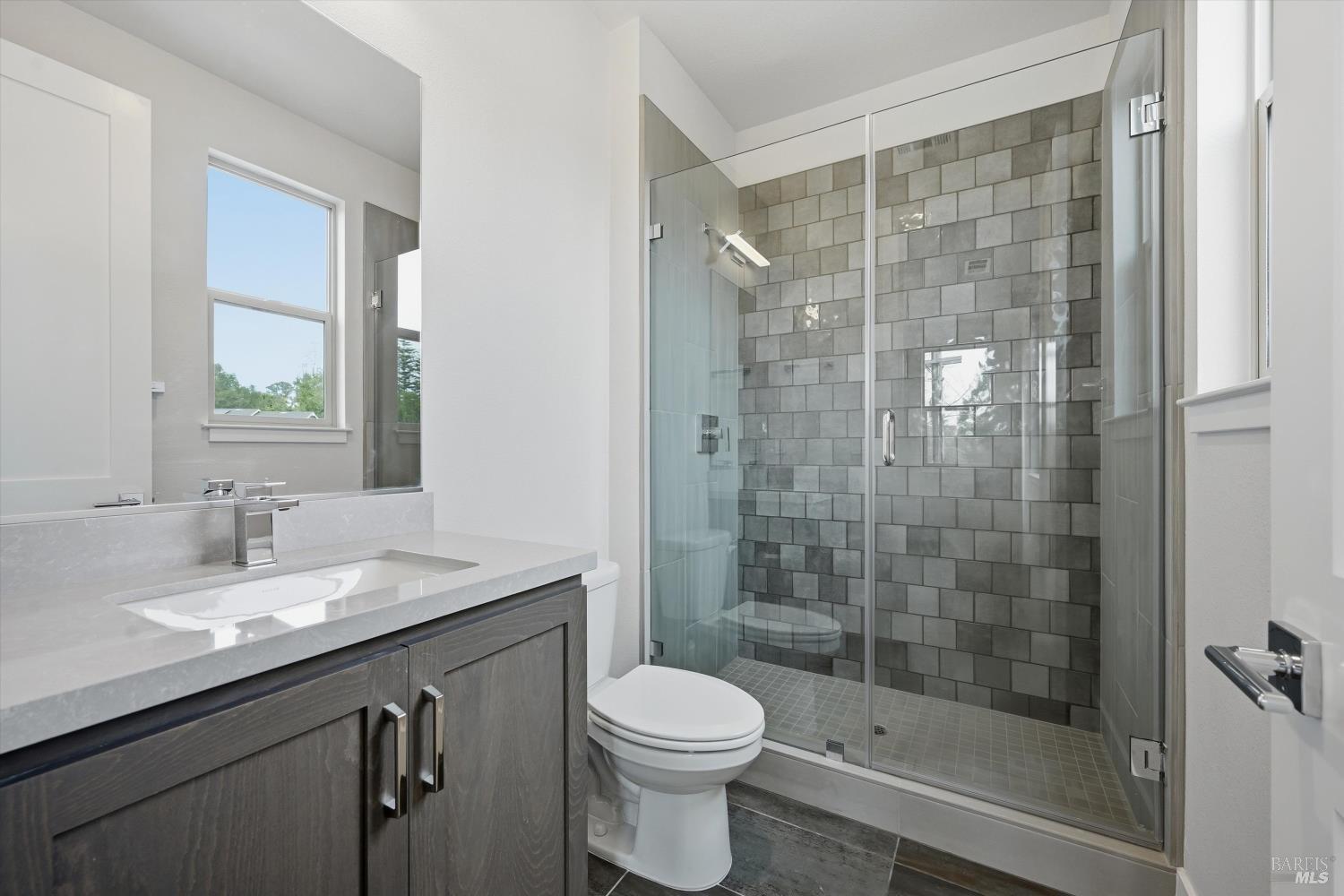 Detail Gallery Image 36 of 39 For 135 Waterstone Ct, Napa,  CA 94558 - 5 Beds | 4/1 Baths