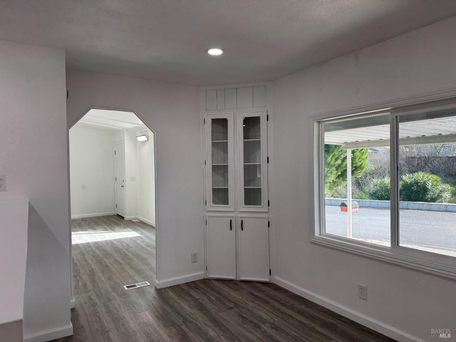 Detail Gallery Image 18 of 58 For 285 Lincoln Rd 317, Vallejo,  CA 94590 - 3 Beds | 2 Baths