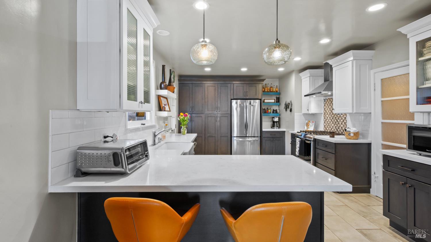 Detail Gallery Image 13 of 47 For 725 Valle Vista Ave, Vallejo,  CA 94590 - 3 Beds | 2/1 Baths