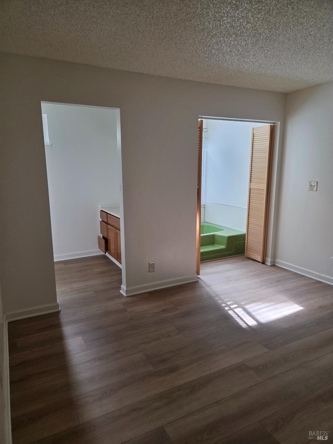 Detail Gallery Image 7 of 11 For 764 Pope Dr a,  Vallejo,  CA 94591 - 3 Beds | 2 Baths