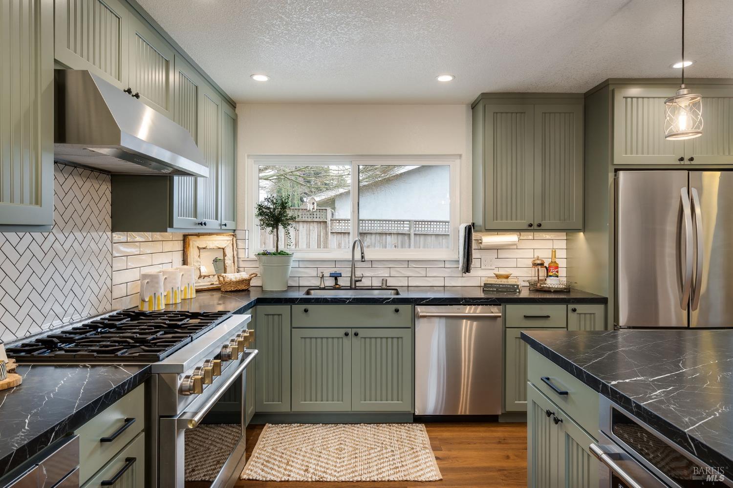 Detail Gallery Image 34 of 66 For 1225 El Centro Unkn, Napa,  CA 94558 - 3 Beds | 2 Baths