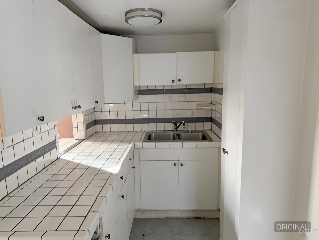 Detail Gallery Image 15 of 18 For 622 22nd St, Oakland,  CA 94612 - 3 Beds | 2 Baths