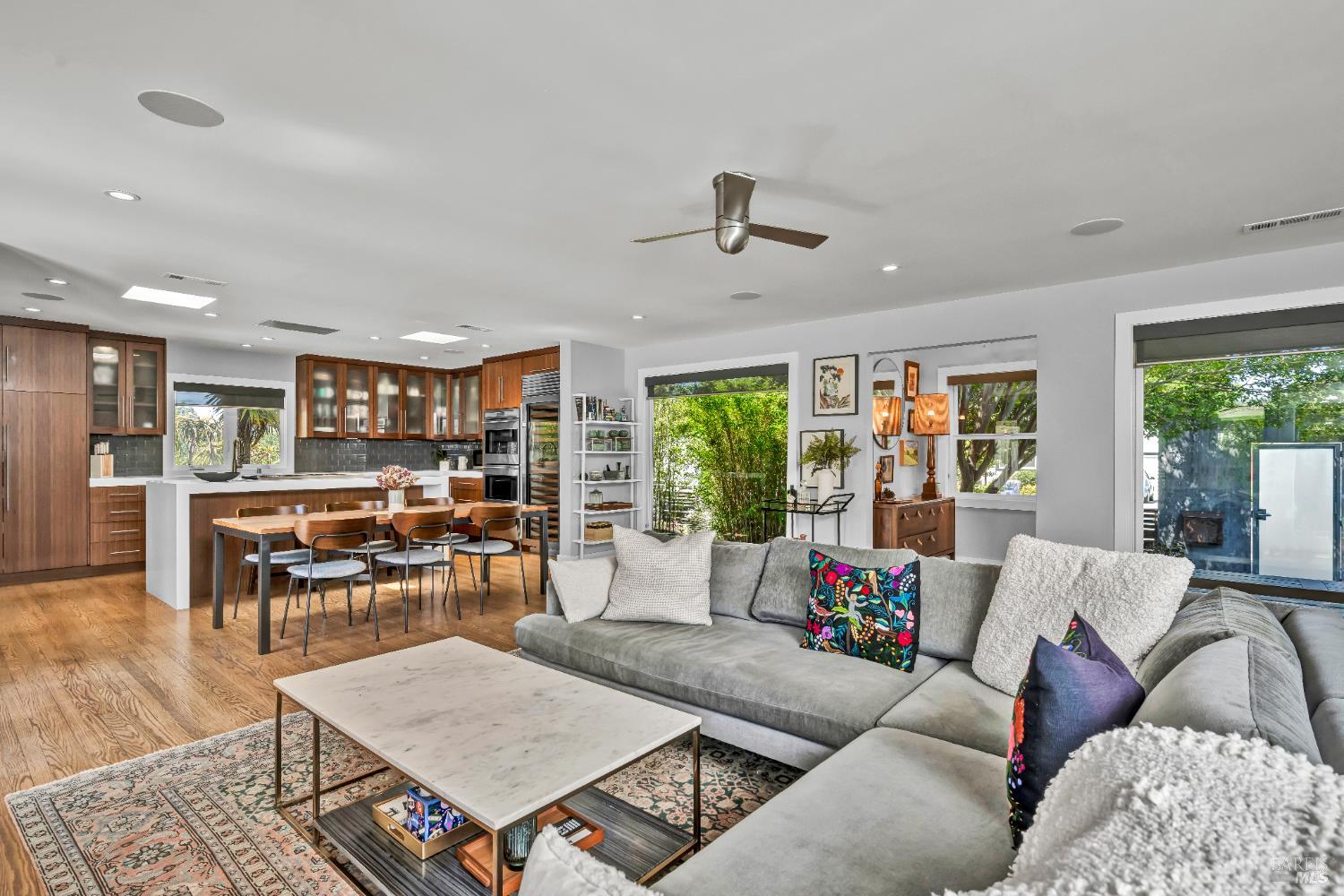 Detail Gallery Image 10 of 53 For 186 S Seymour St, Napa,  CA 94559 - 3 Beds | 2/1 Baths