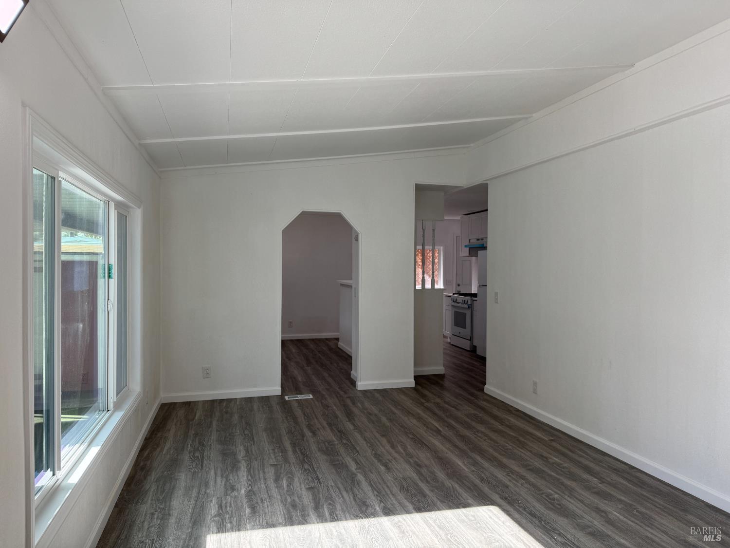 Detail Gallery Image 13 of 58 For 285 Lincoln Rd 317, Vallejo,  CA 94590 - 3 Beds | 2 Baths