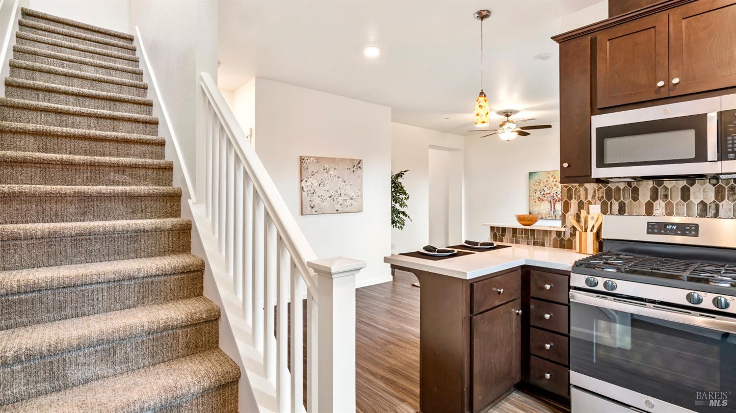 Detail Gallery Image 10 of 29 For 70 Birch Haven Way, Santa Rosa,  CA 95407 - 3 Beds | 2/1 Baths