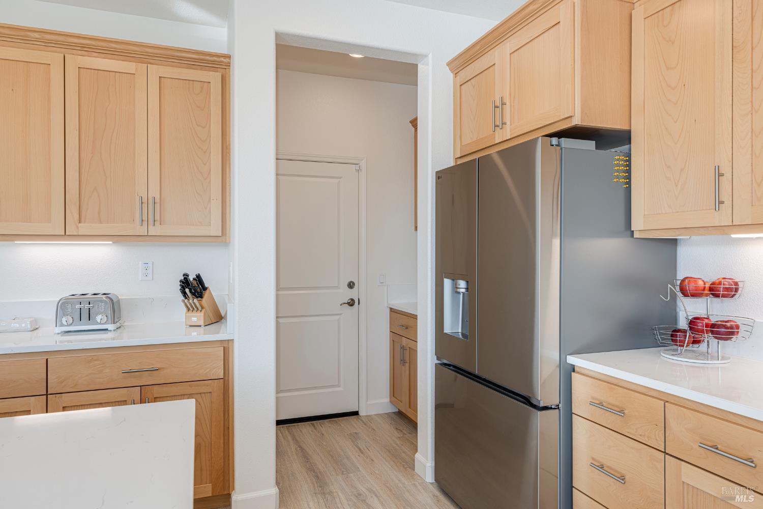 Detail Gallery Image 8 of 61 For 7448 Wendy Dr, Rohnert Park,  CA 94928 - 4 Beds | 3/1 Baths