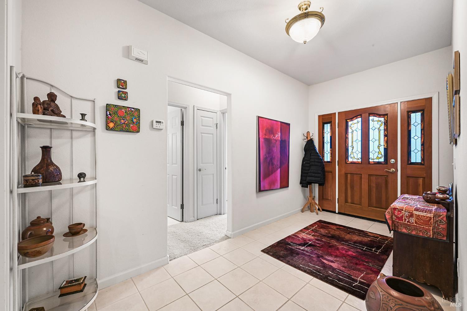 Detail Gallery Image 6 of 42 For 1011 Oak Mesa Dr, Santa Rosa,  CA 95409 - 2 Beds | 2 Baths