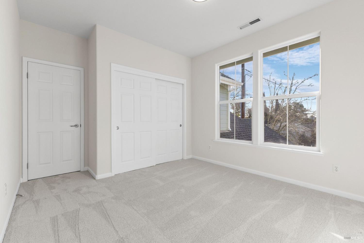 Detail Gallery Image 21 of 37 For 397 Parkview Dr, Healdsburg,  CA 95448 - 3 Beds | 2/1 Baths