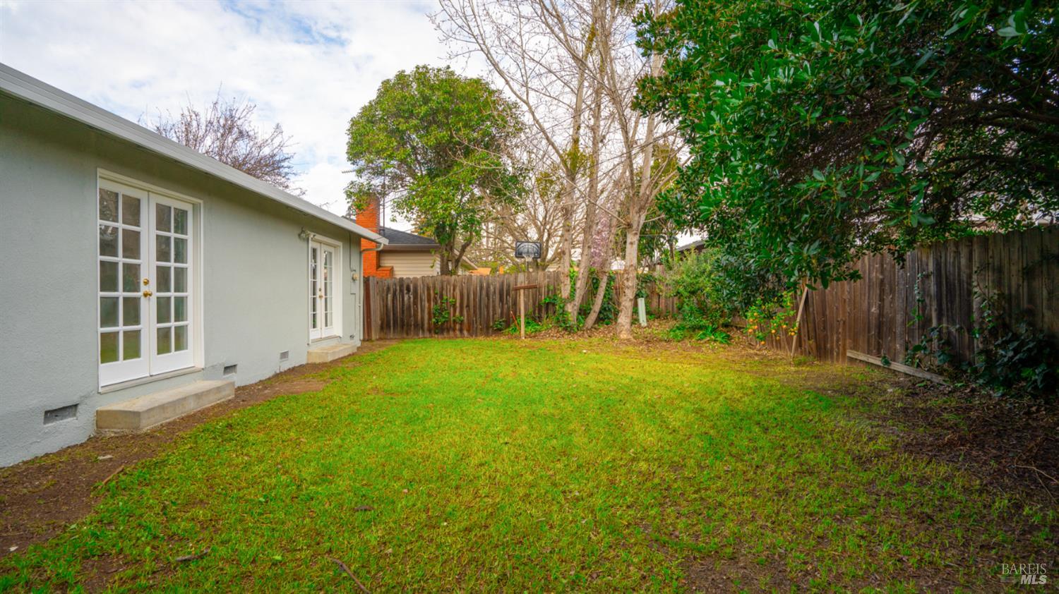 Detail Gallery Image 28 of 30 For 2450 Oceanic Dr, Fairfield,  CA 94533 - 3 Beds | 2 Baths