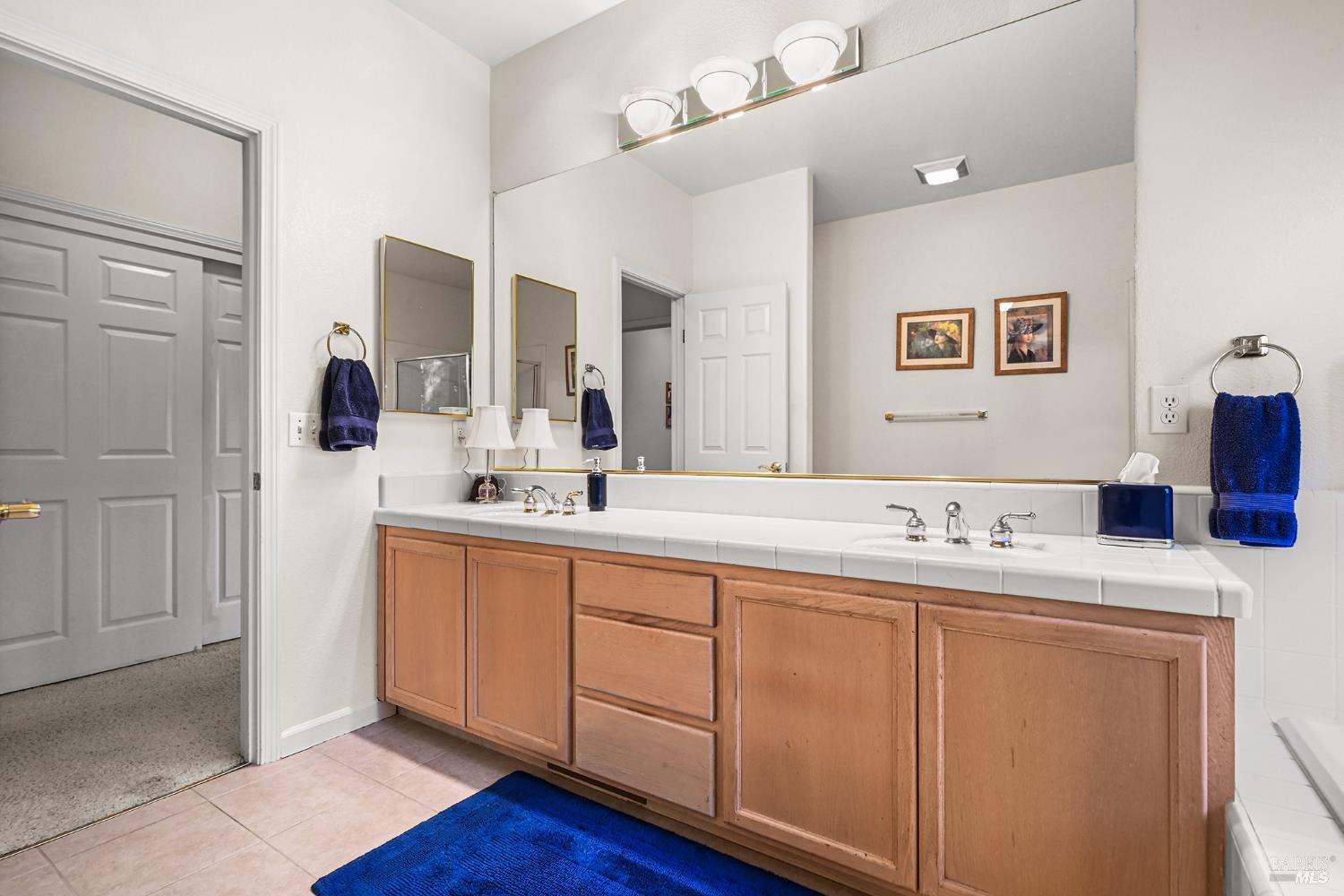 Detail Gallery Image 27 of 42 For 1011 Oak Mesa Dr, Santa Rosa,  CA 95409 - 2 Beds | 2 Baths