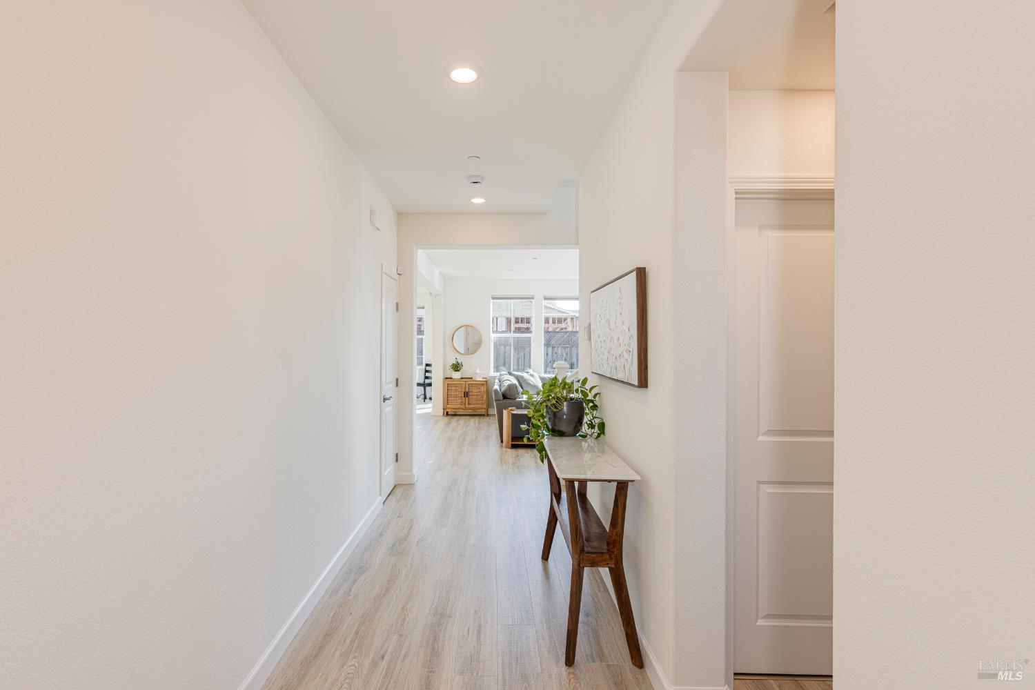 Detail Gallery Image 27 of 61 For 7448 Wendy Dr, Rohnert Park,  CA 94928 - 4 Beds | 3/1 Baths