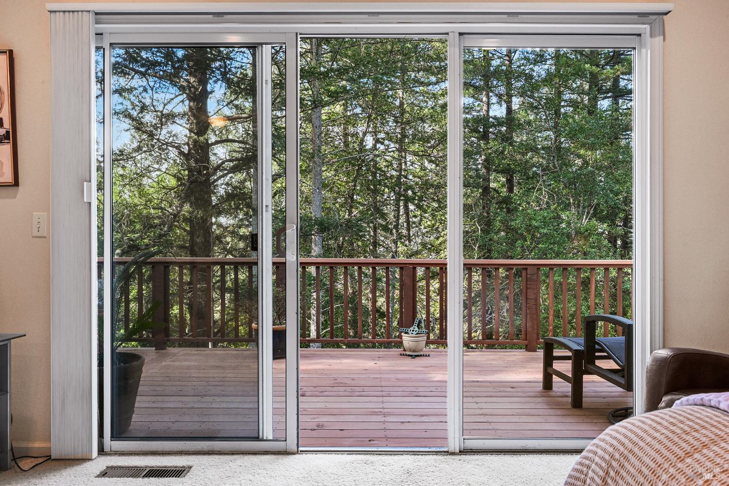 Detail Gallery Image 24 of 42 For 1011 Oak Mesa Dr, Santa Rosa,  CA 95409 - 2 Beds | 2 Baths