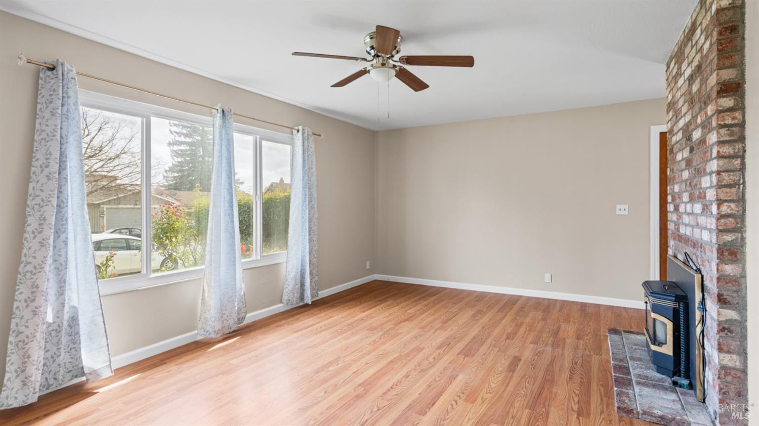 Detail Gallery Image 16 of 44 For 2731 Orchid St, Fairfield,  CA 94533 - 3 Beds | 2 Baths