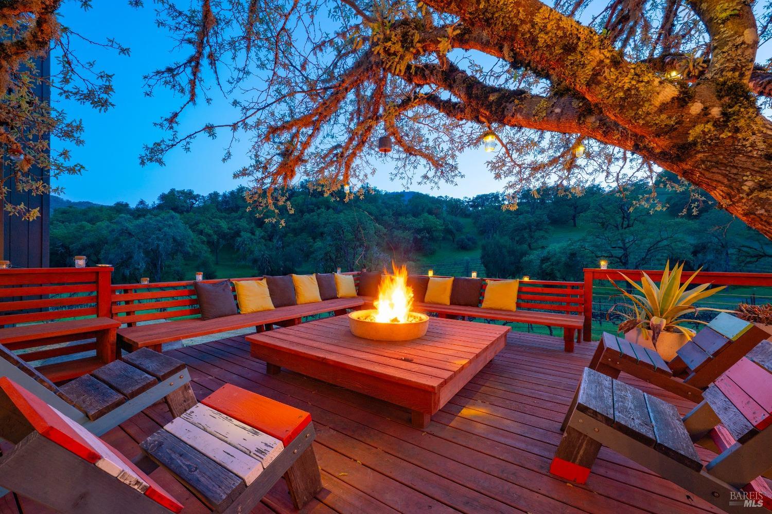 Detail Gallery Image 8 of 55 For 2200 Mcnab Ranch Rd, Ukiah,  CA 95482 - 4 Beds | 2/1 Baths