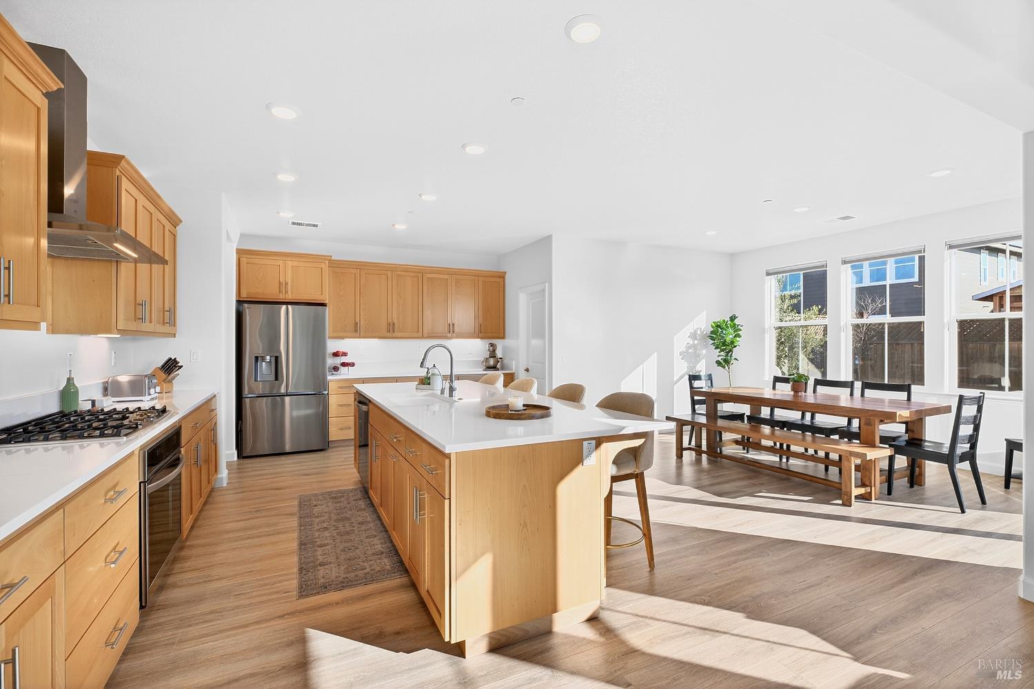 Detail Gallery Image 4 of 61 For 7448 Wendy Dr, Rohnert Park,  CA 94928 - 4 Beds | 3/1 Baths