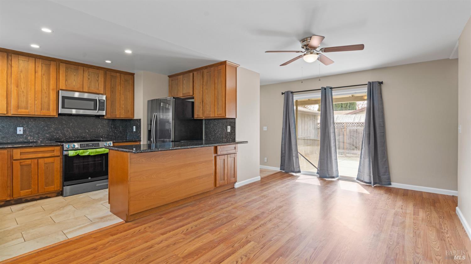 Detail Gallery Image 19 of 44 For 2731 Orchid St, Fairfield,  CA 94533 - 3 Beds | 2 Baths