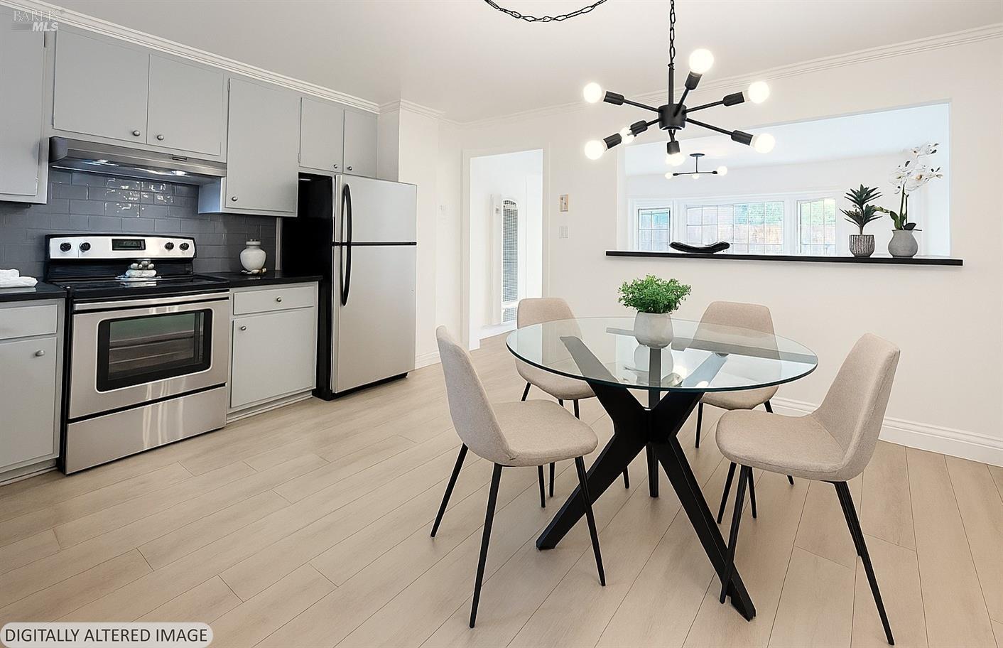 Detail Gallery Image 7 of 27 For 5242 Miles Ave #APT C,  Oakland,  CA 94618 - 2 Beds | 1 Baths