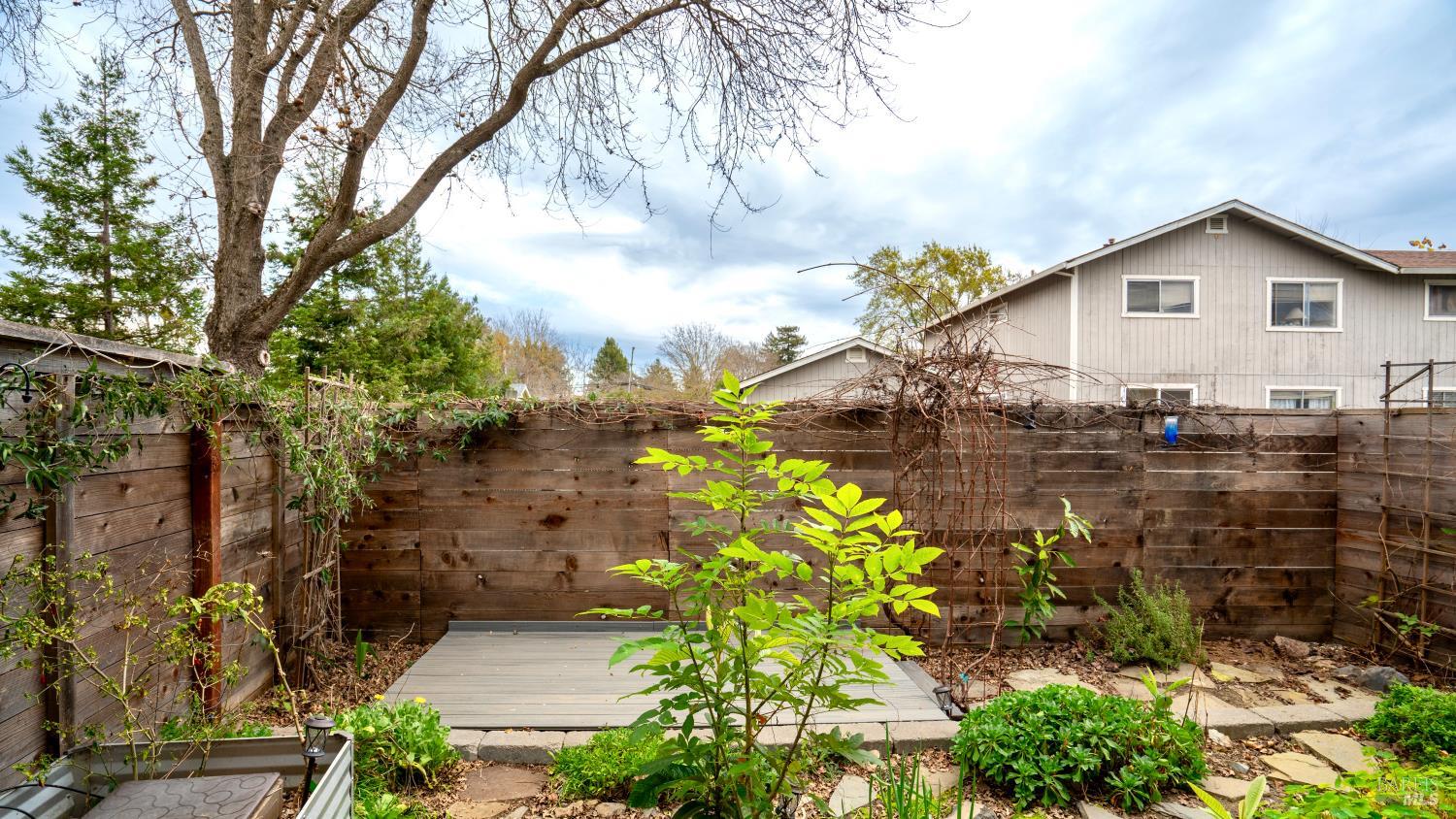 Detail Gallery Image 22 of 29 For 70 Birch Haven Way, Santa Rosa,  CA 95407 - 3 Beds | 2/1 Baths