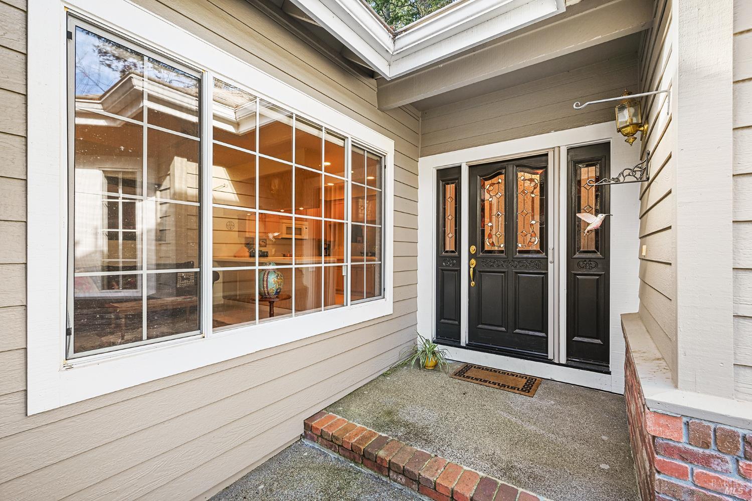 Detail Gallery Image 3 of 42 For 1011 Oak Mesa Dr, Santa Rosa,  CA 95409 - 2 Beds | 2 Baths