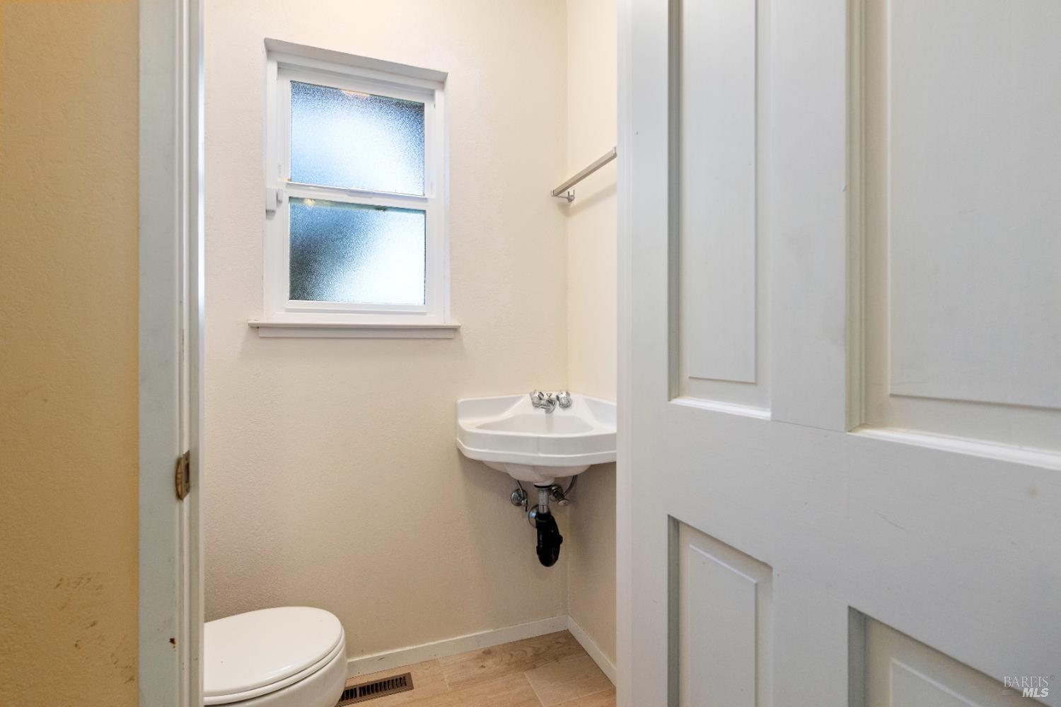 Detail Gallery Image 46 of 51 For 4962 Gaddy Ln, Kelseyville,  CA 95451 - 3 Beds | 2/1 Baths