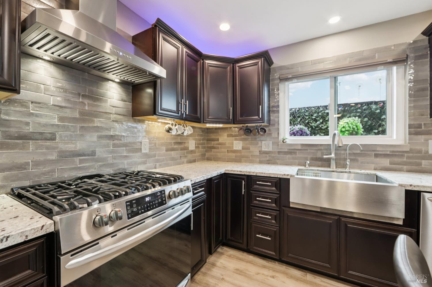 Detail Gallery Image 20 of 44 For 3273 Macfadden St, Napa,  CA 94558 - 3 Beds | 3 Baths