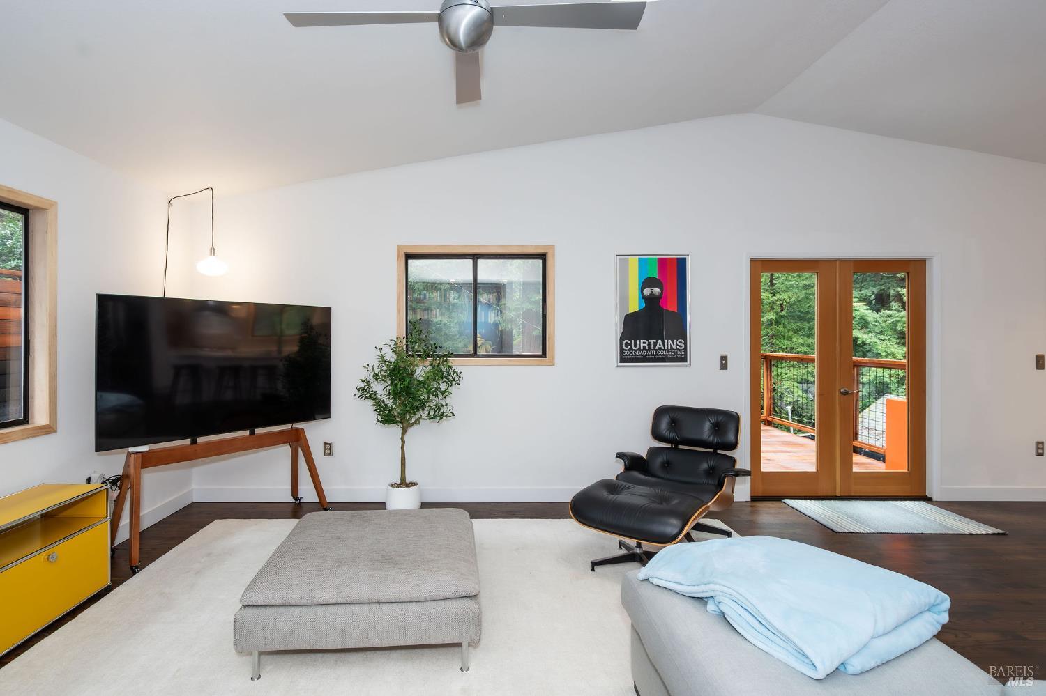 Detail Gallery Image 23 of 49 For 14225 Cherry St, Guerneville,  CA 95446 - 2 Beds | 1 Baths