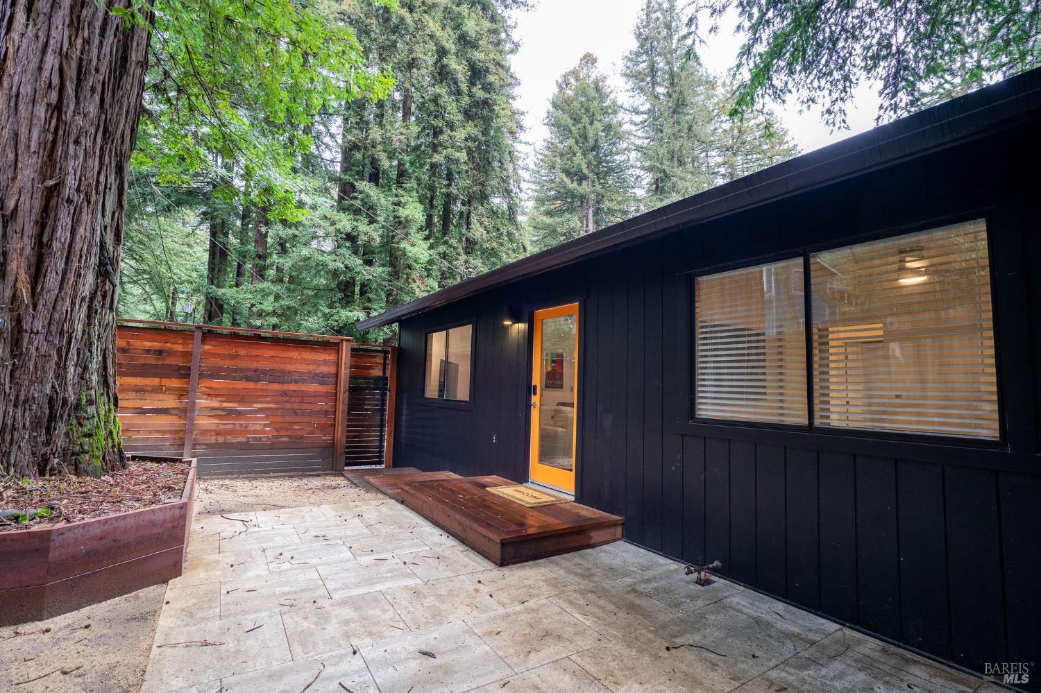 Detail Gallery Image 15 of 49 For 14225 Cherry St, Guerneville,  CA 95446 - 2 Beds | 1 Baths