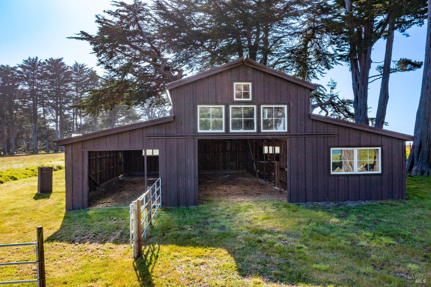 Detail Gallery Image 10 of 44 For 32550 Navarro Ridge Rd, Albion,  CA 95410 - – Beds | – Baths