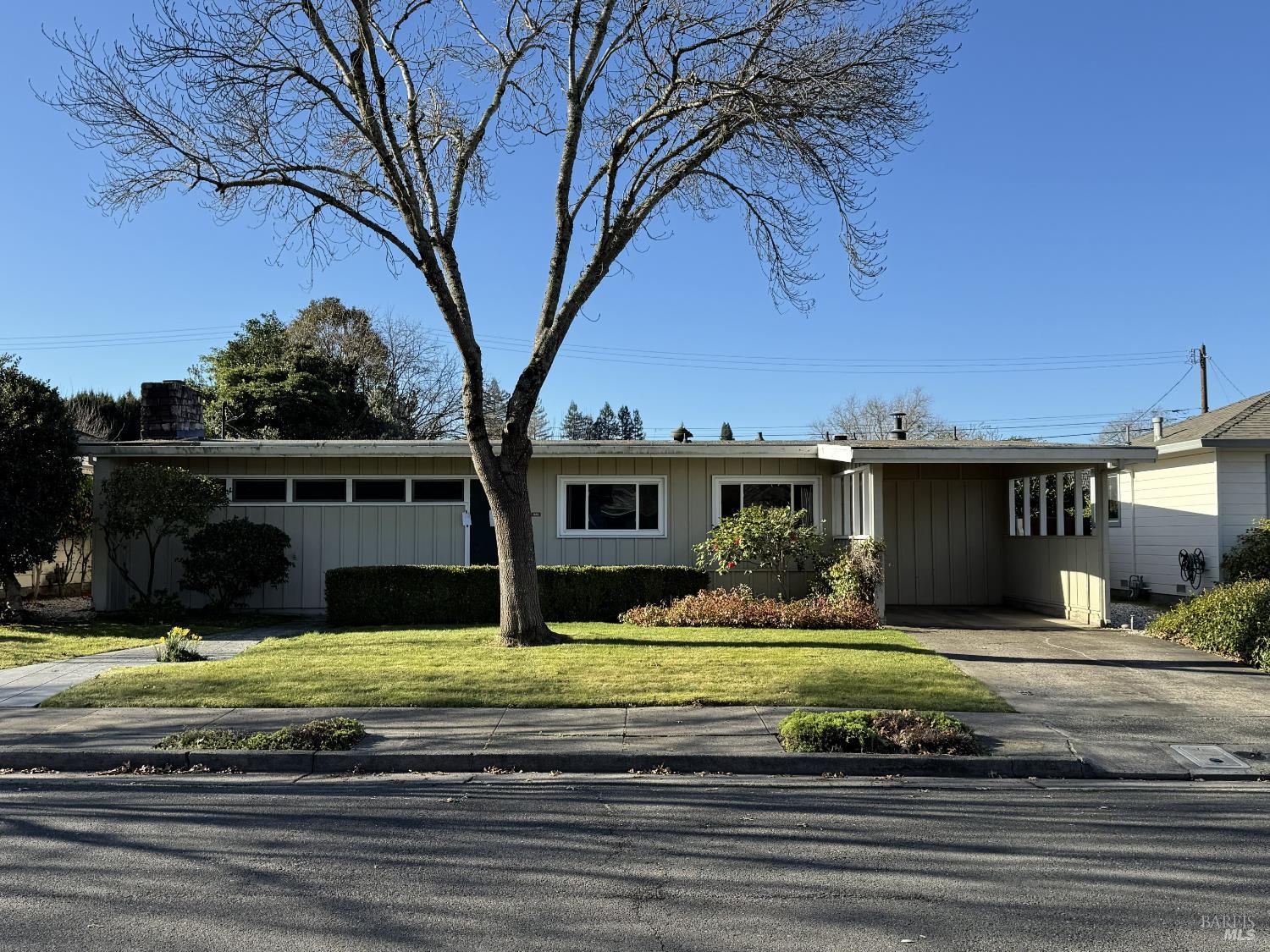 Detail Gallery Image 3 of 22 For 1644 Julianne Pl, Santa Rosa,  CA 95404 - 2 Beds | 1/1 Baths