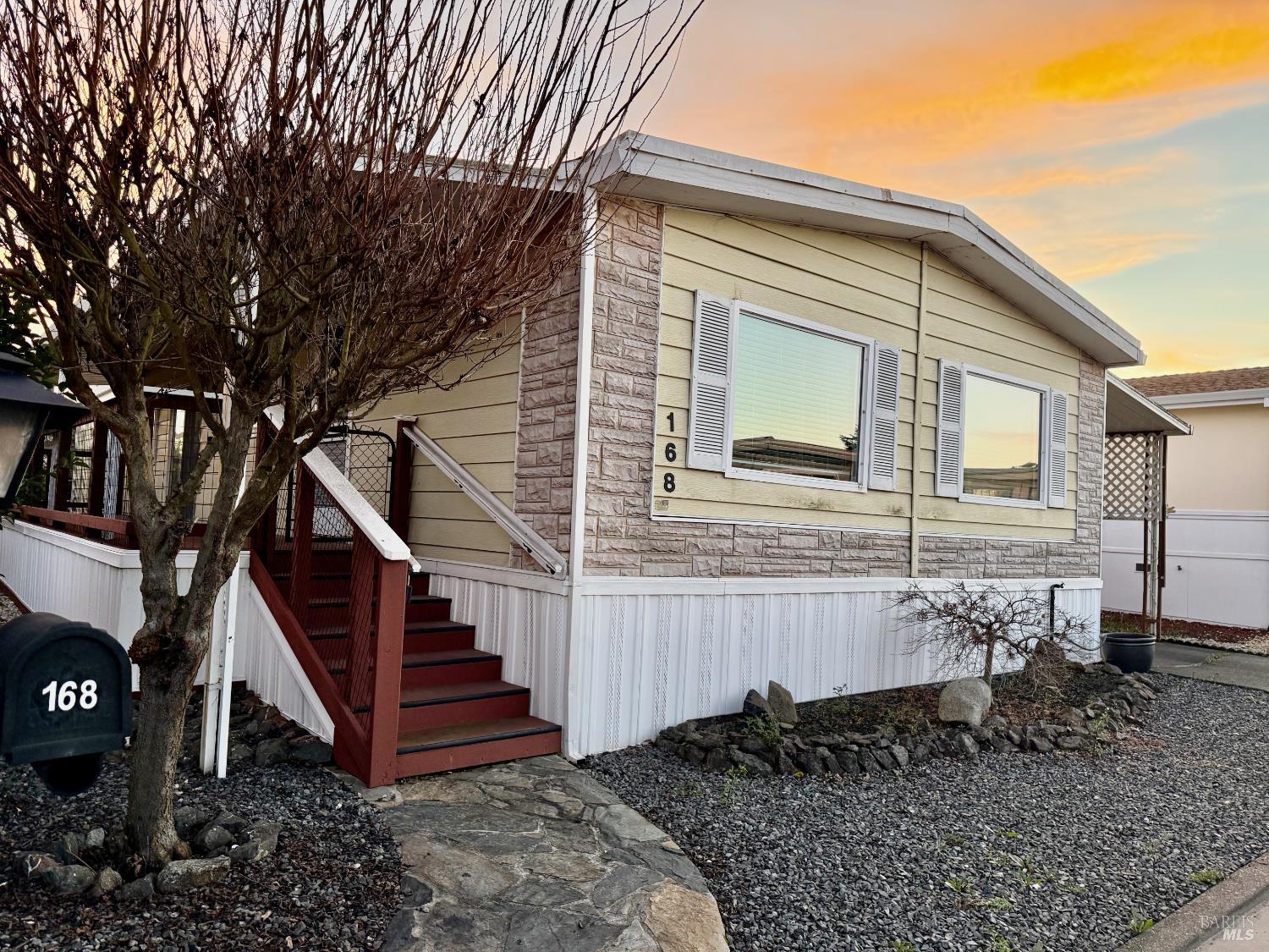 Front Image Thumbnail for BA326011599