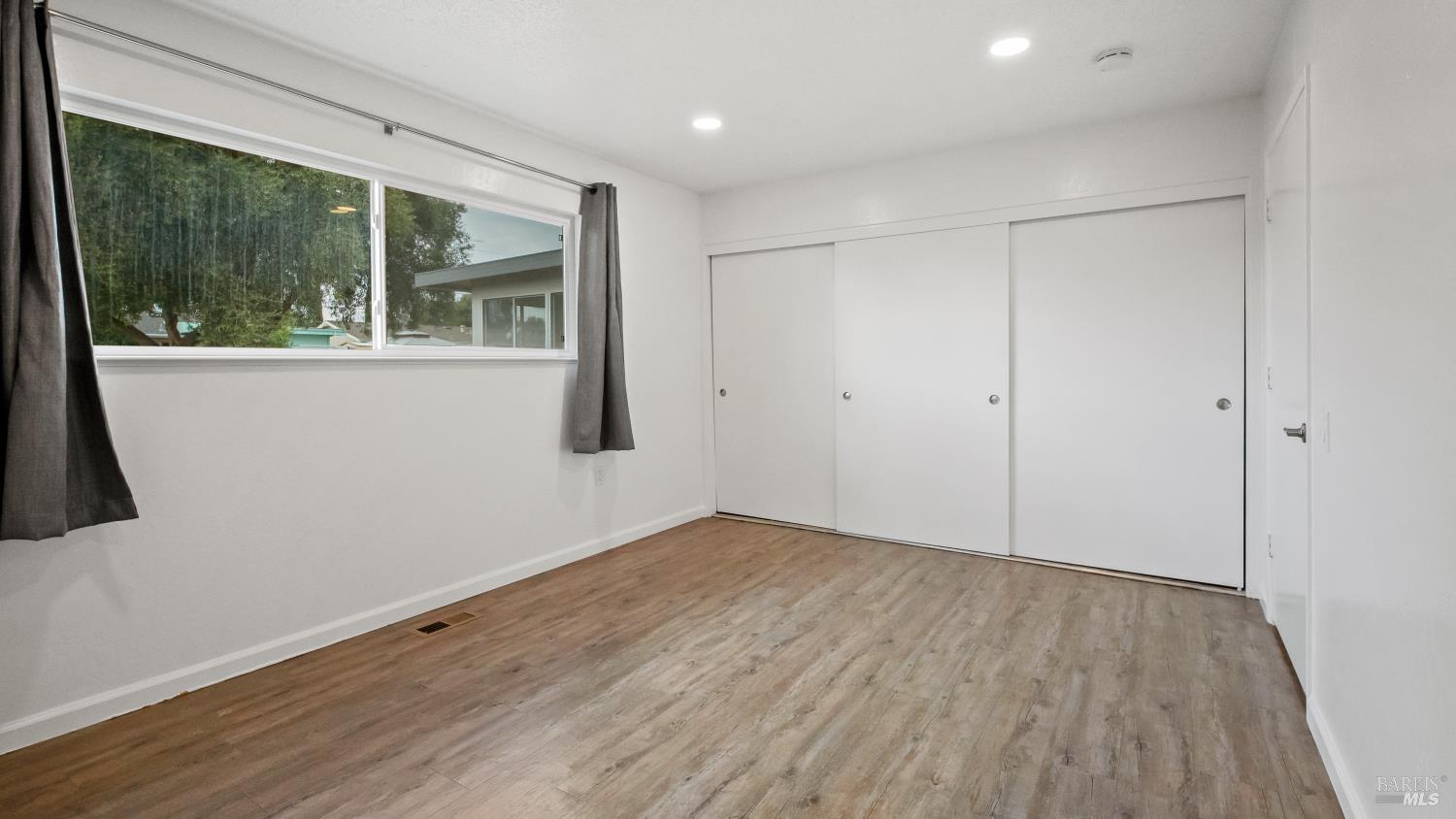 Detail Gallery Image 22 of 38 For 128 Lassen Cir, Vacaville,  CA 95687 - 2 Beds | 2 Baths