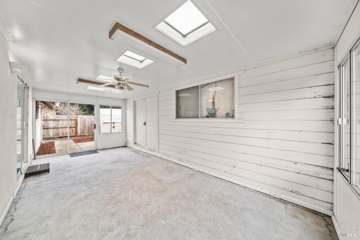 Detail Gallery Image 30 of 44 For 1949 New Jersey St, Fairfield,  CA 94533 - 3 Beds | 2 Baths