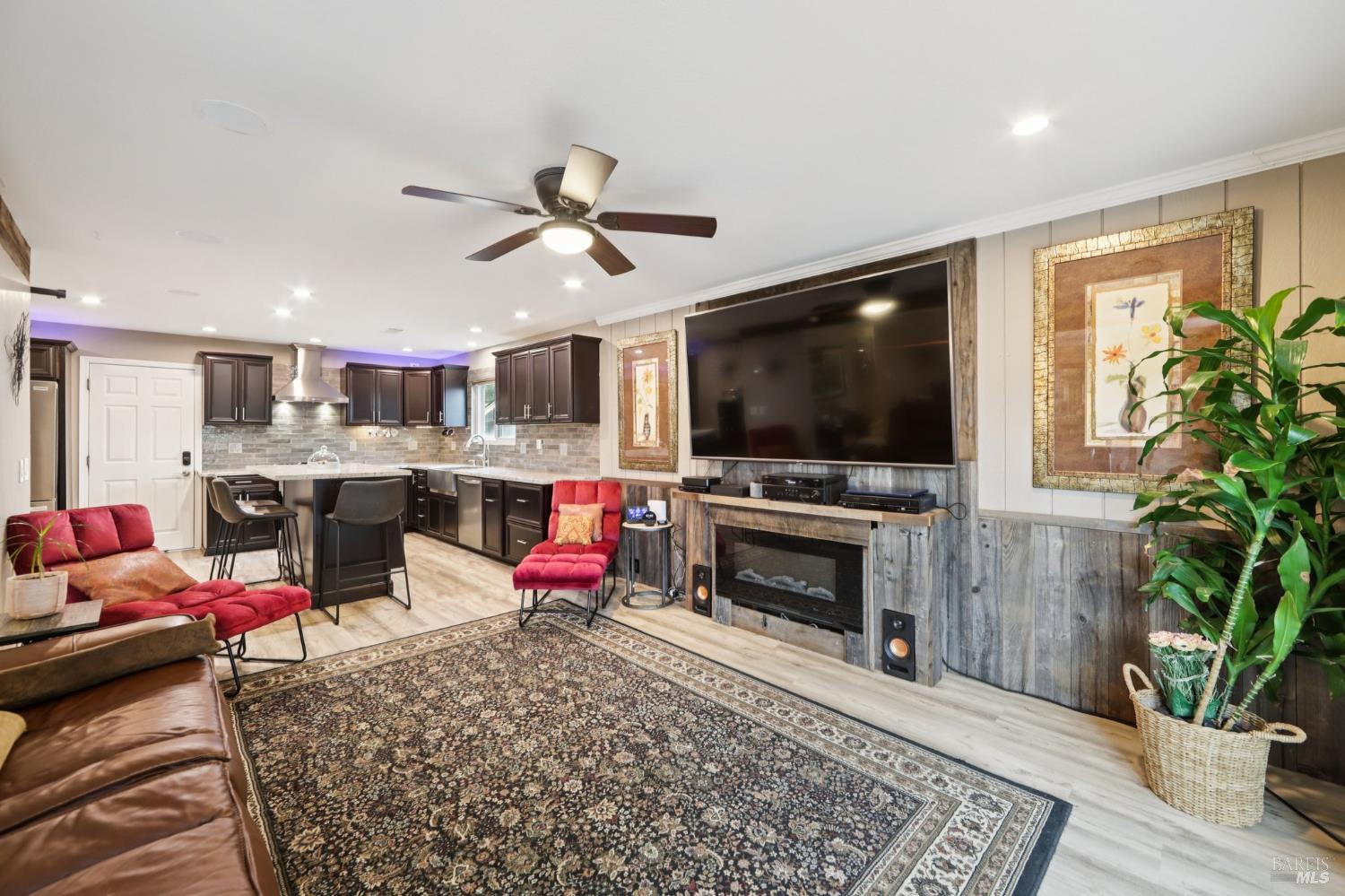 Detail Gallery Image 6 of 44 For 3273 Macfadden St, Napa,  CA 94558 - 3 Beds | 3 Baths