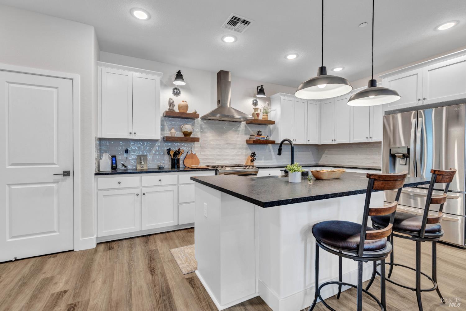 Detail Gallery Image 4 of 60 For 315 White Owl St, Dixon,  CA 95620 - 2 Beds | 2 Baths