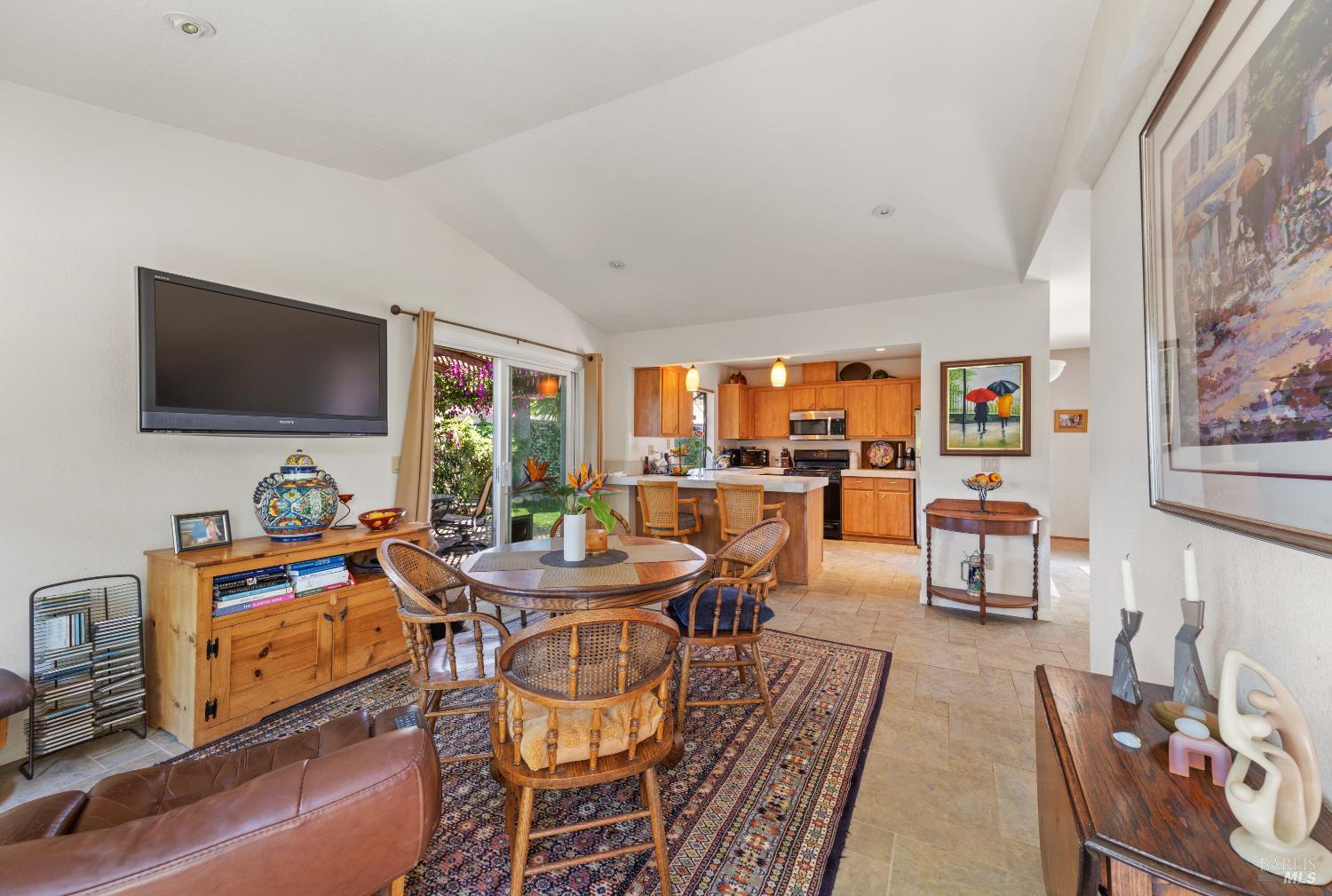 Detail Gallery Image 20 of 44 For 105 Holstrom Cir, Novato,  CA 94947 - 3 Beds | 2 Baths