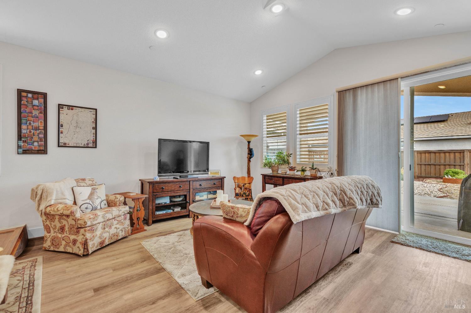 Detail Gallery Image 13 of 60 For 315 White Owl St, Dixon,  CA 95620 - 2 Beds | 2 Baths