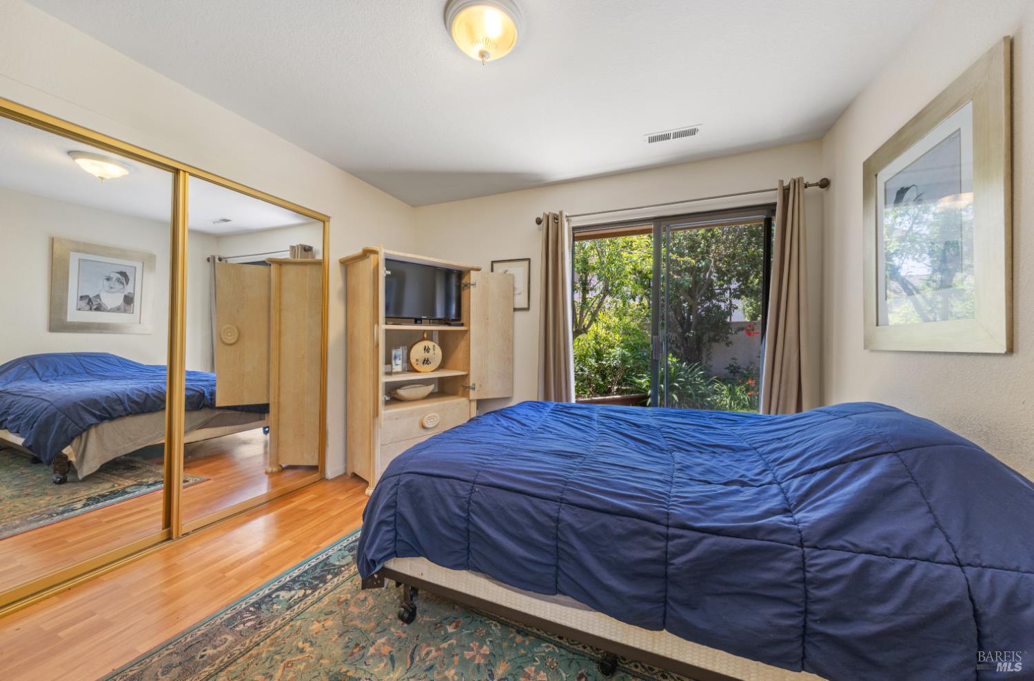 Detail Gallery Image 27 of 44 For 105 Holstrom Cir, Novato,  CA 94947 - 3 Beds | 2 Baths