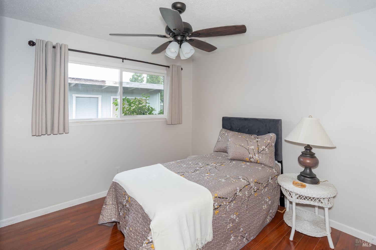 Detail Gallery Image 9 of 53 For 4360 Princeton Way, Santa Rosa,  CA 95405 - 4 Beds | 2 Baths