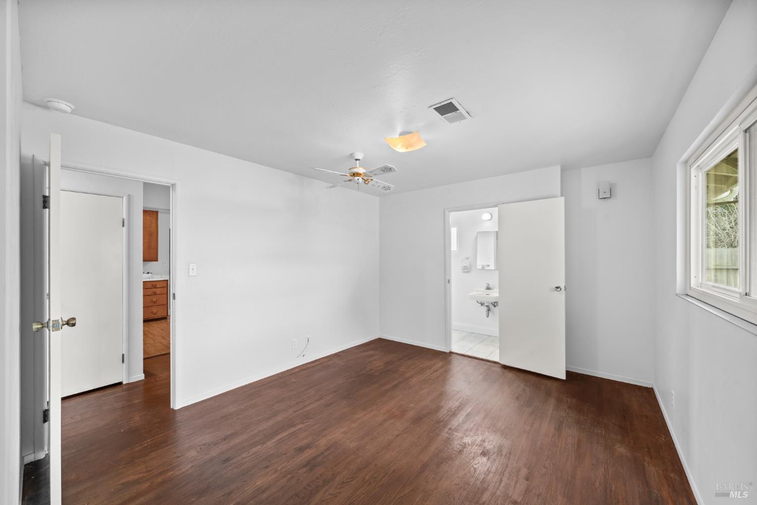 Detail Gallery Image 21 of 44 For 1949 New Jersey St, Fairfield,  CA 94533 - 3 Beds | 2 Baths