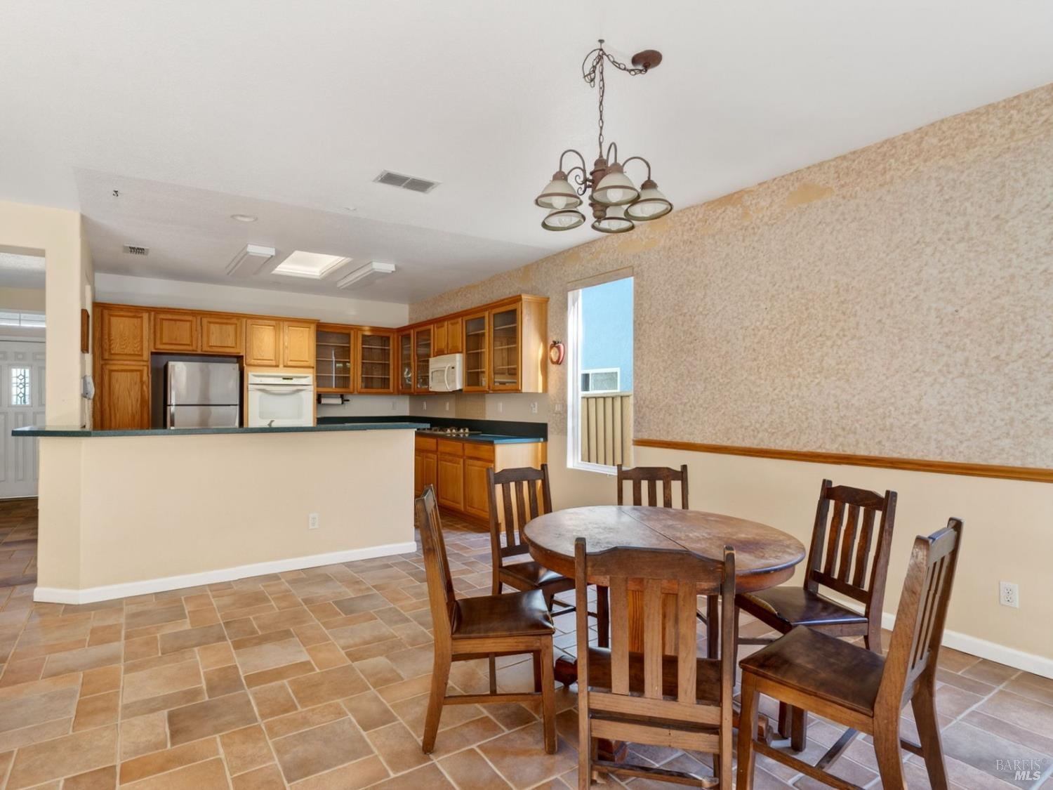 Detail Gallery Image 25 of 67 For 259 Red Mountain Dr, Cloverdale,  CA 95425 - 2 Beds | 2 Baths