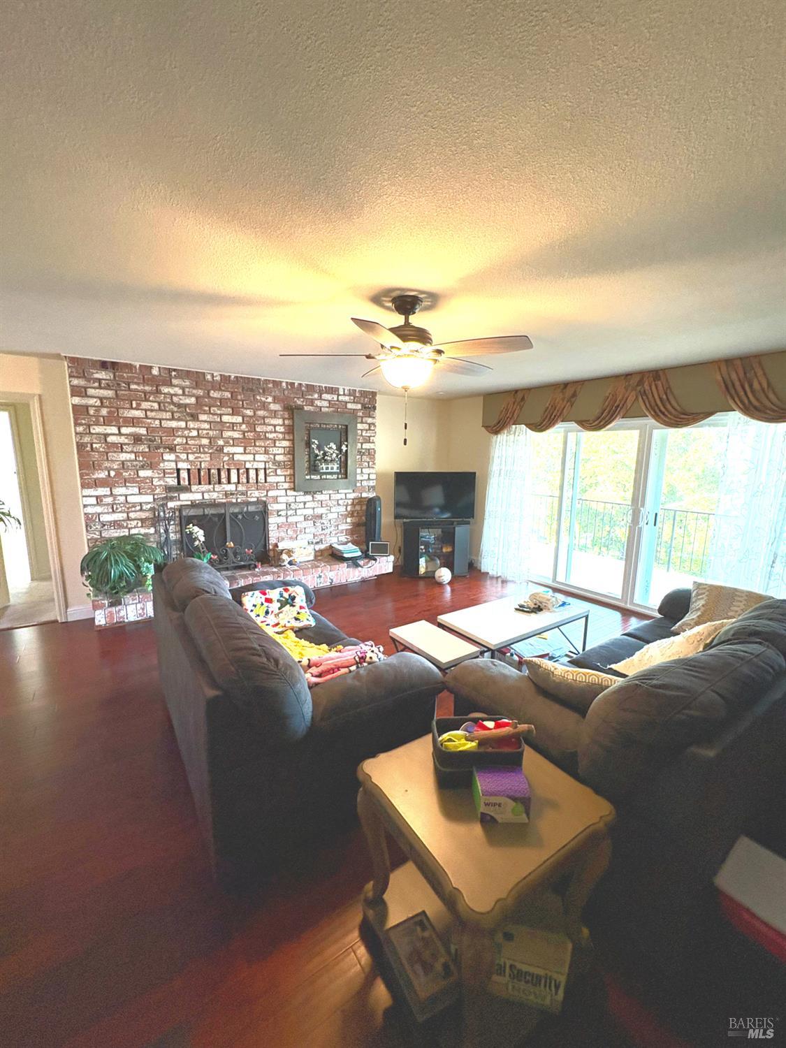 Detail Gallery Image 18 of 54 For 32 Romine Way, Vallejo,  CA 94591 - 5 Beds | 3 Baths