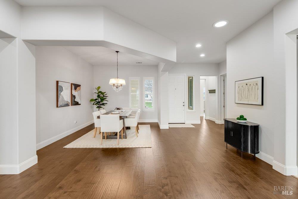 Detail Gallery Image 4 of 48 For 379 Mcallister Dr, Benicia,  CA 94510 - 4 Beds | 3 Baths