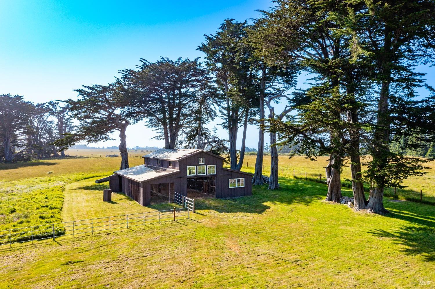 Detail Gallery Image 6 of 44 For 32550 Navarro Ridge Rd, Albion,  CA 95410 - – Beds | – Baths