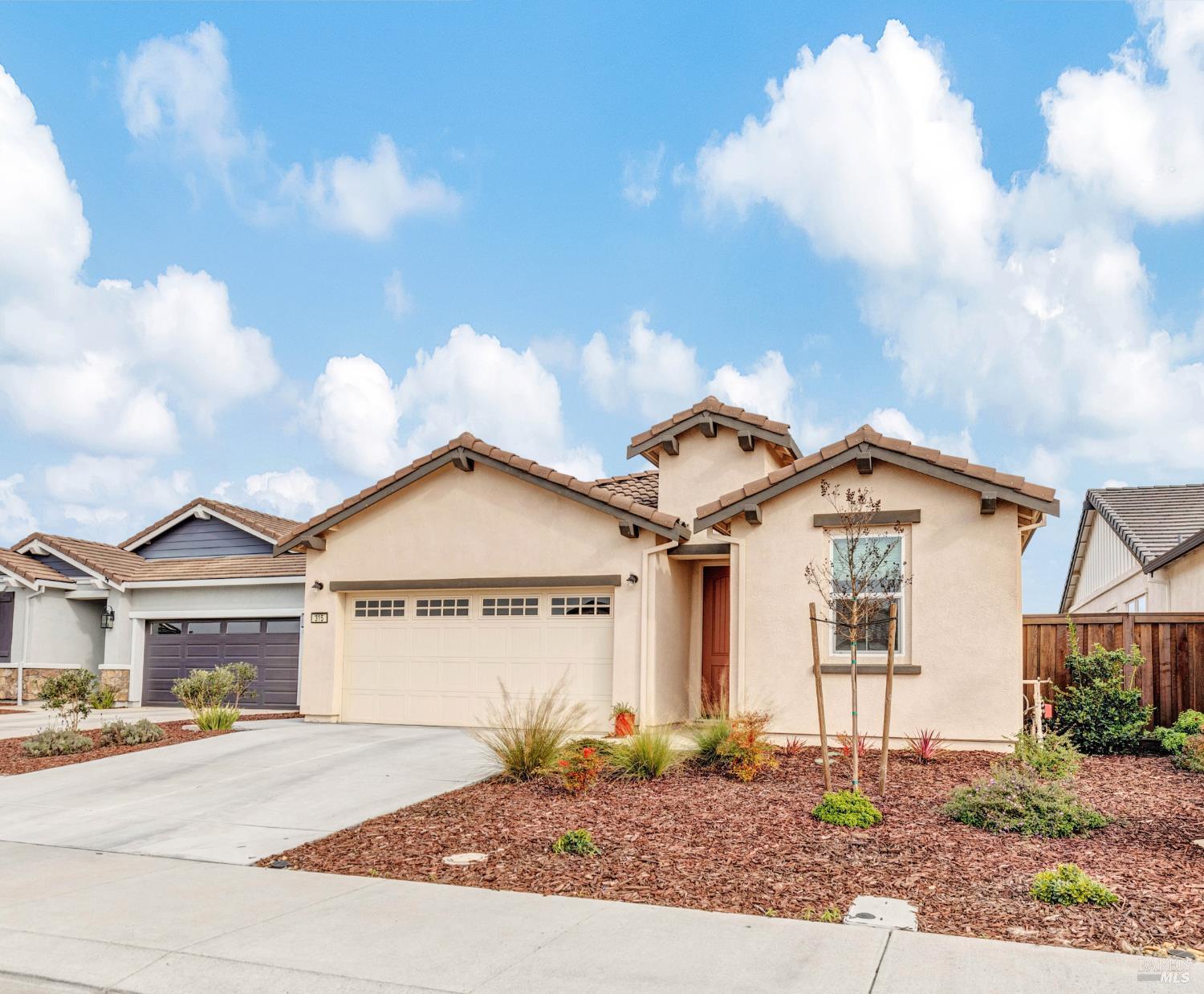 Detail Gallery Image 2 of 60 For 315 White Owl St, Dixon,  CA 95620 - 2 Beds | 2 Baths