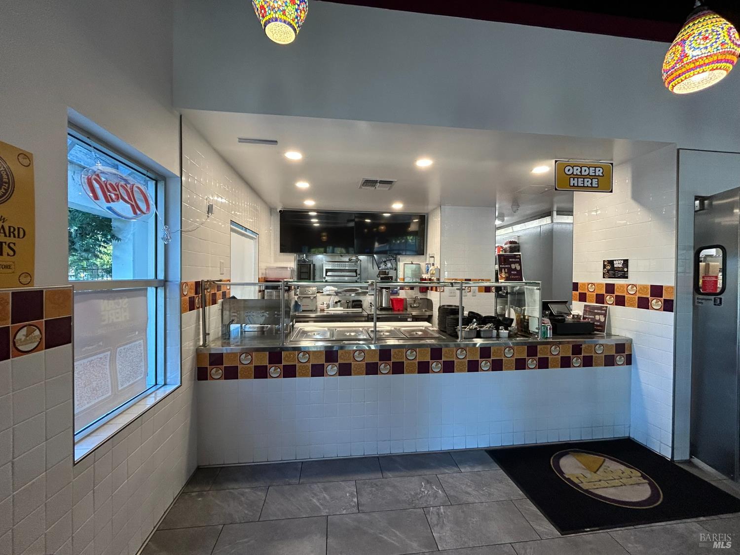 Detail Gallery Image 8 of 11 For 1800 Mendocino Ave, Santa Rosa,  CA 95401 - – Beds | – Baths