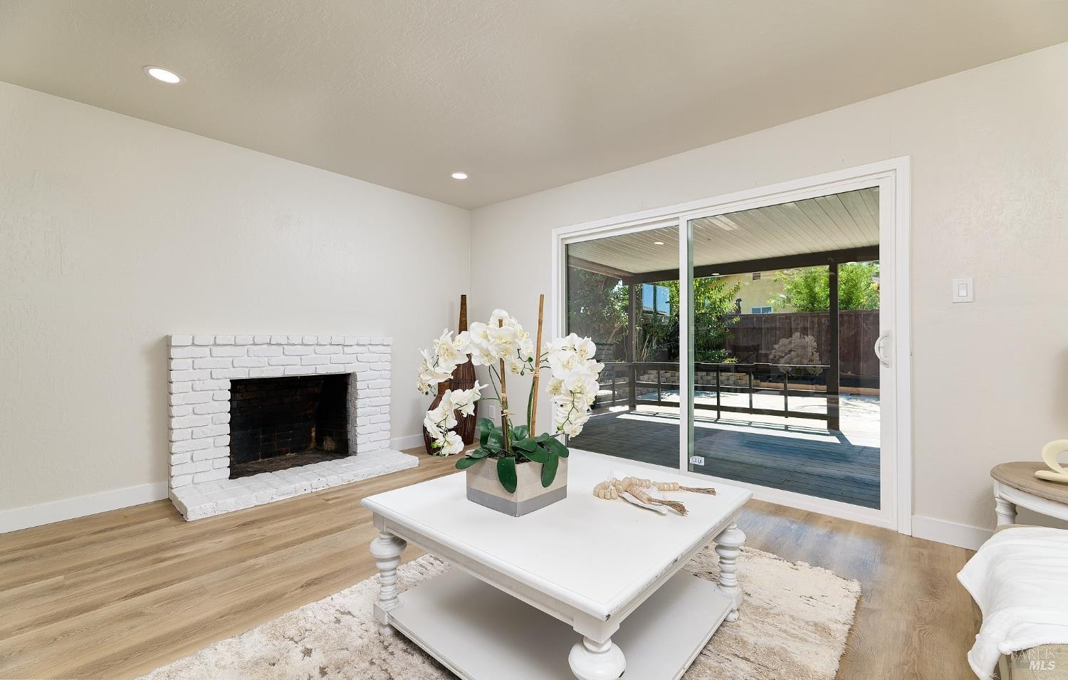 Detail Gallery Image 14 of 28 For 2117 Lopez Dr, Antioch,  CA 94509 - 4 Beds | 2 Baths